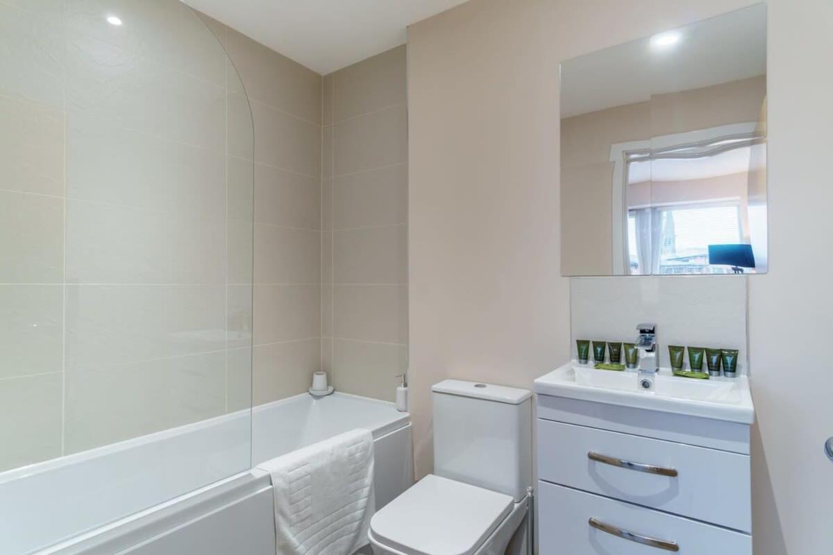 Fantastic 1 Bed Flat Manchester - Sleeps 3 Eksteriør billede